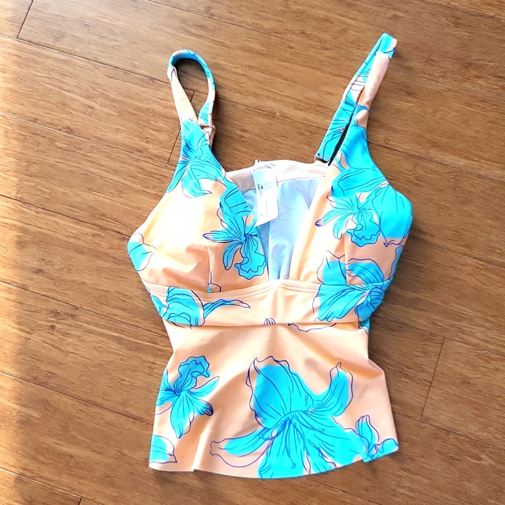 Bathing suit - Picture 3 of 4